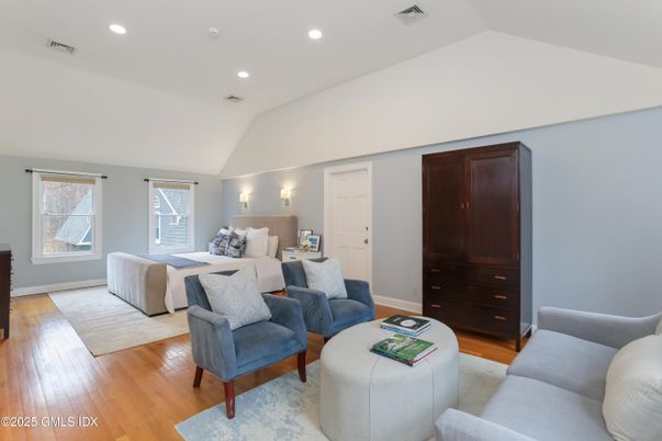 Bedroom, Interior, Living room, Recessed Lighting, Wood Texture Flooring