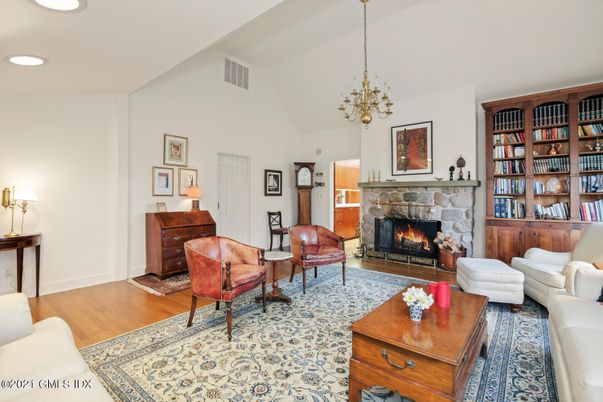 Fireplace, Interior, Living room, Pendant Lights, Recessed Lighting, Wood Texture Flooring