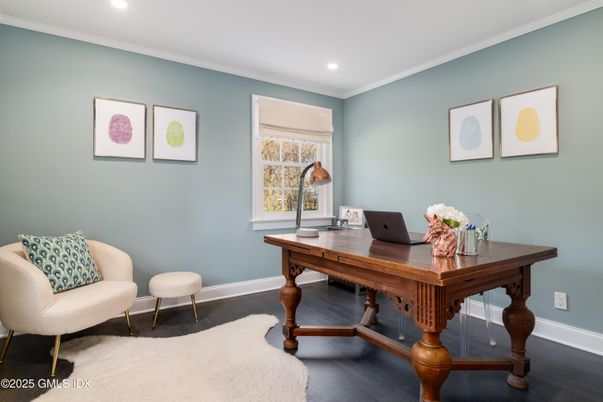 Home Office, Interior, Recessed Lighting, Wood Texture Flooring