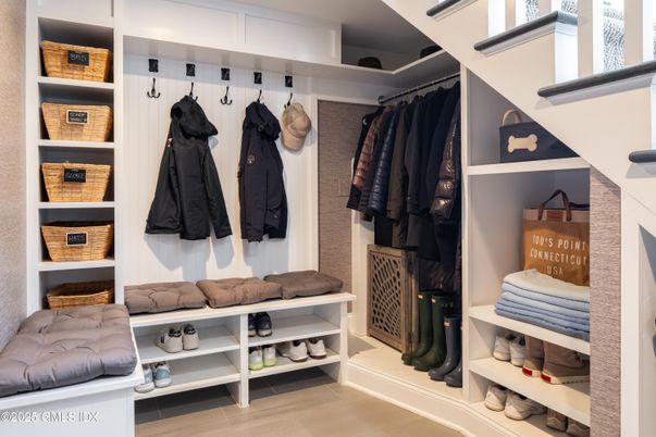 Interior, Walk-in Closets, Wood Texture Flooring