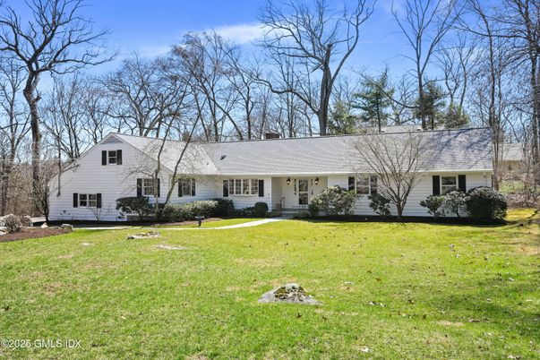 Backyard, Exterior, Facade, Cape Cod