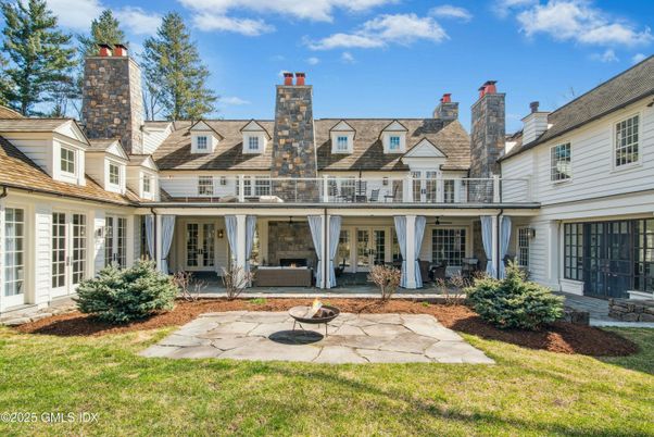 Exterior, Facade, Cape Cod