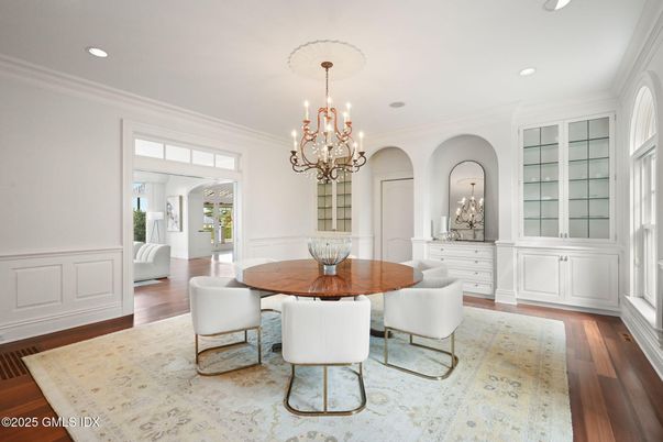 Chandelier, Dining room, Interior, Recessed Lighting, Wood Texture Flooring