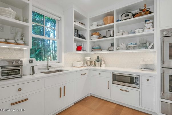 Interior, Kitchen, Stainless Steel Appliances, Wood Texture Flooring