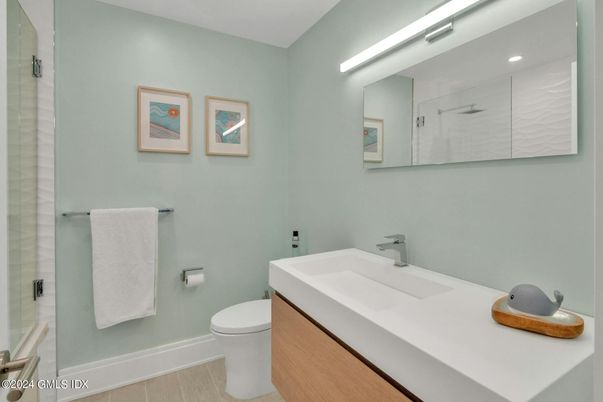 Bathroom, Interior, Recessed Lighting, Wood Texture Flooring
