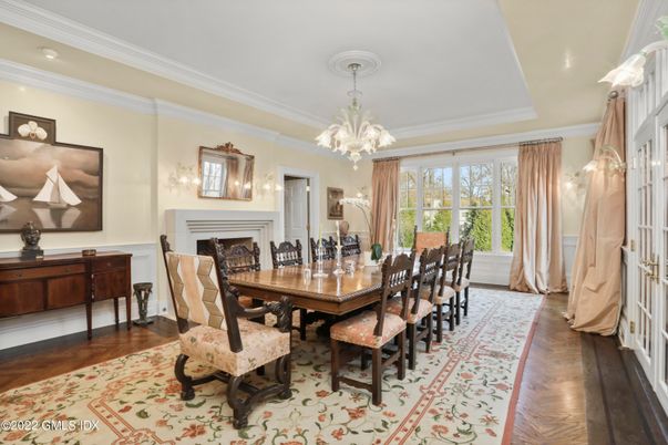 Chandelier, Dining room, Fireplace, Interior, Recessed Lighting, Wood Texture Flooring