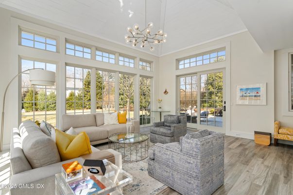 Interior, Living room, Pendant Lights, Wood Texture Flooring
