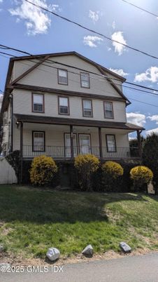 Exterior, Facade, Queen Anne Victorian
