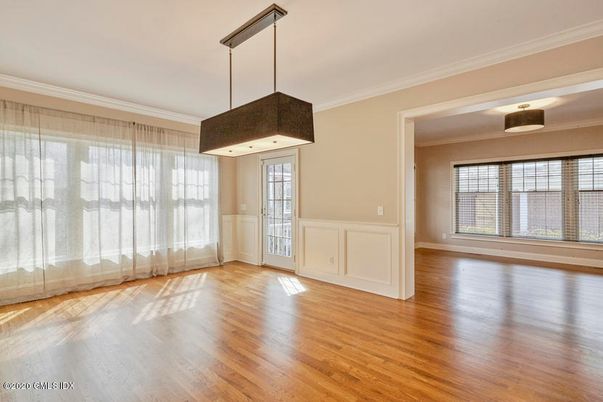 Empty room, Interior, Pendant Lights, Wood Texture Flooring