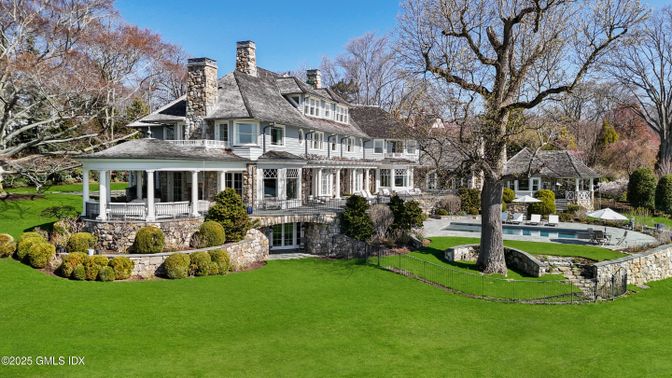 Backyard, Exterior, Facade, Pool, Queen Anne Victorian