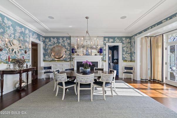 Chandelier, Dining room, Fireplace, Interior, Wood Texture Flooring