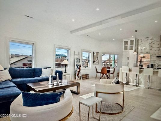 Dining room, Interior, Living room, Pendant Lights, Recessed Lighting, Wood Texture Flooring