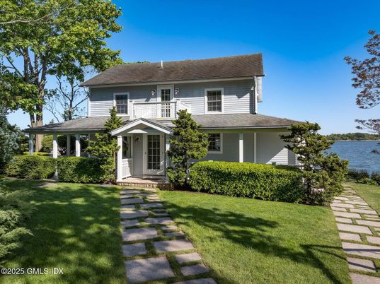 Exterior, Facade, Water, American Foursquare