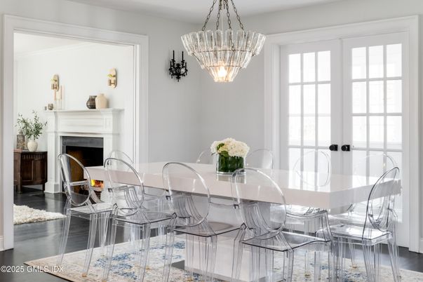 Chandelier, Dining room, Fireplace, Interior, Wood Texture Flooring