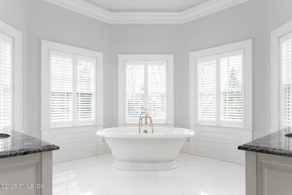 Bathroom, Free Standing Baths, Interior