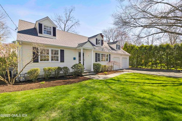 Attached, Exterior, Facade, Cape Cod