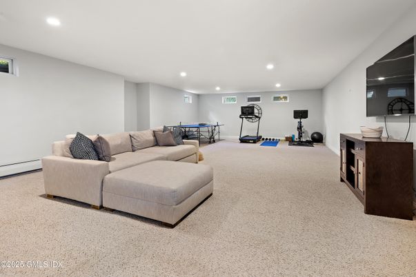 Fitness Equipment, Interior, Living room, Recessed Lighting