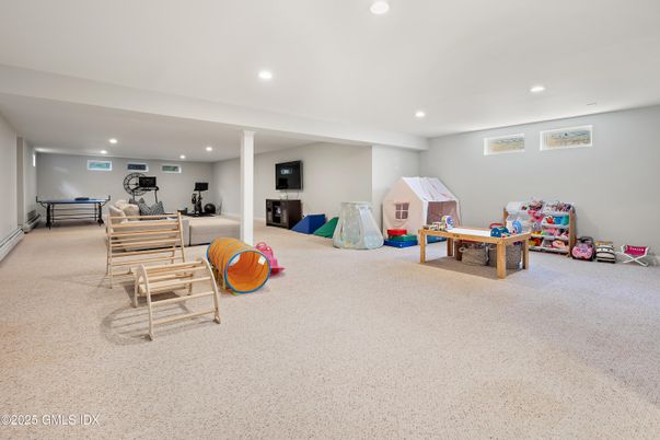 Fitness Equipment, Interior, Recessed Lighting