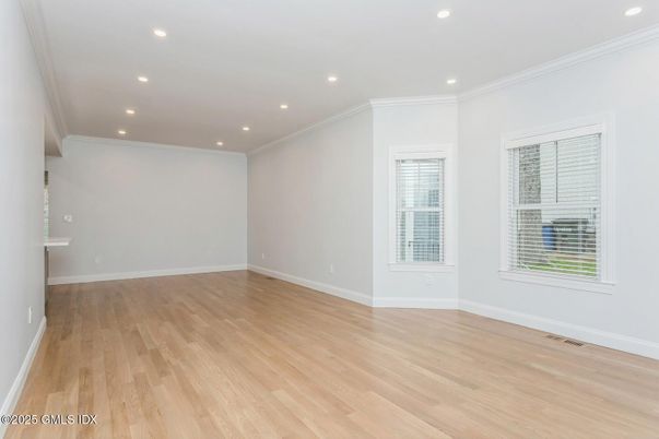 Empty room, Interior, Recessed Lighting, Wood Texture Flooring