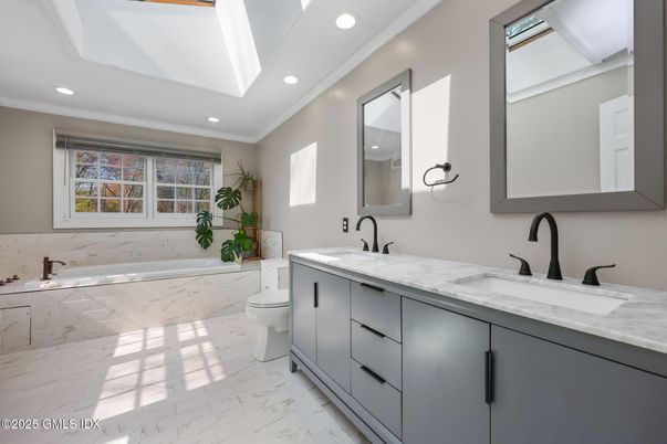 Bathroom, Dual Sink Vanities, Interior, Marble, Recessed Lighting