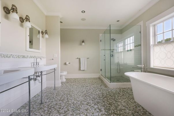 Bathroom, Dual Sink Vanities, Free Standing Baths, Glass Shower, Interior, Recessed Lighting