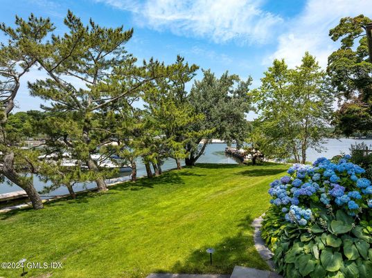 Backyard, Exterior, Lake