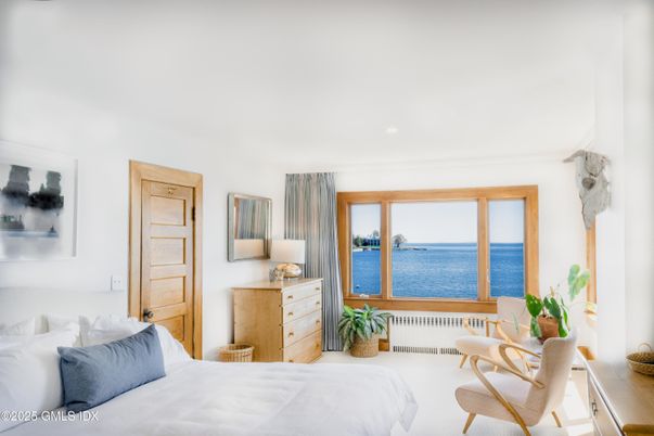 Bedroom, Interior, Water