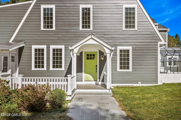 Exterior, Facade, None