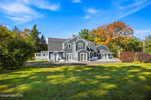 Backyard, Exterior, Facade, Queen Anne Victorian