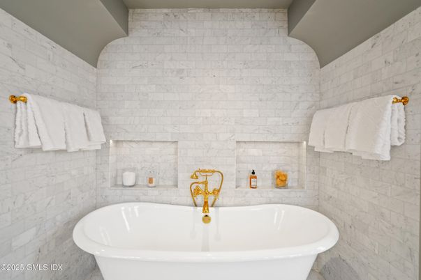Bathroom, Free Standing Baths, Interior, Marble Walls