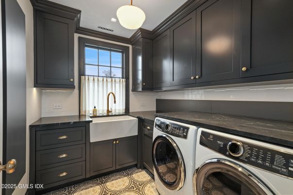 Interior, Pendant Lights, Recessed Lighting, Washer