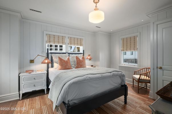 Bedroom, Interior, Pendant Lights, Recessed Lighting, Wood Texture Flooring