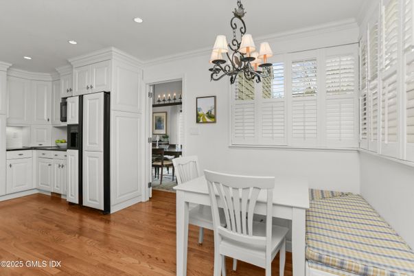 Chandelier, Dining room, Interior, Kitchen, Recessed Lighting, Wood Texture Flooring