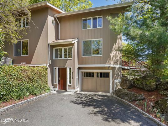 Attached, Exterior, Facade, Raised Ranch