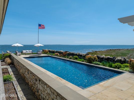 Exterior, Pool, Water
