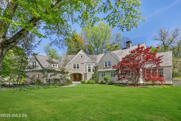Backyard, Exterior, Facade, Queen Anne Victorian