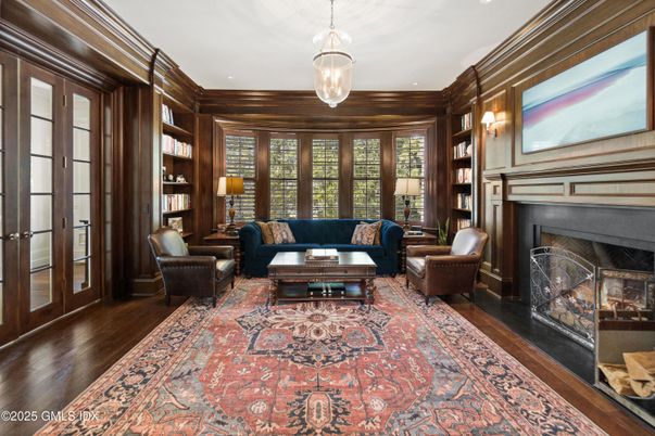 Fireplace, Interior, Living room, Pendant Lights, Recessed Lighting, Wood Texture Flooring, Wooden Walls