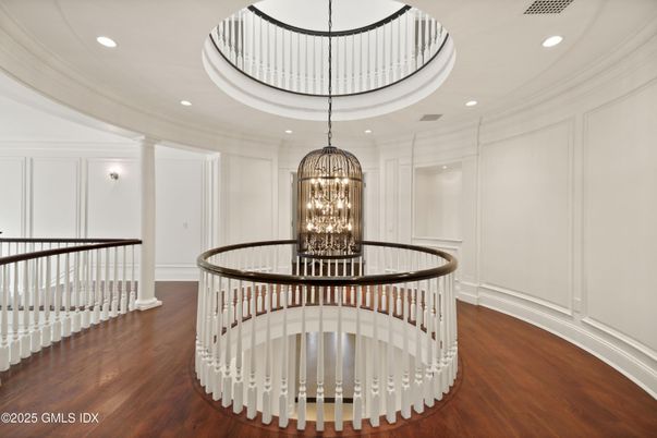 Interior, Pendant Lights, Recessed Lighting, Wood Texture Flooring