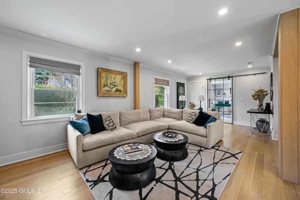 Interior, Living room, Recessed Lighting, Wood Texture Flooring