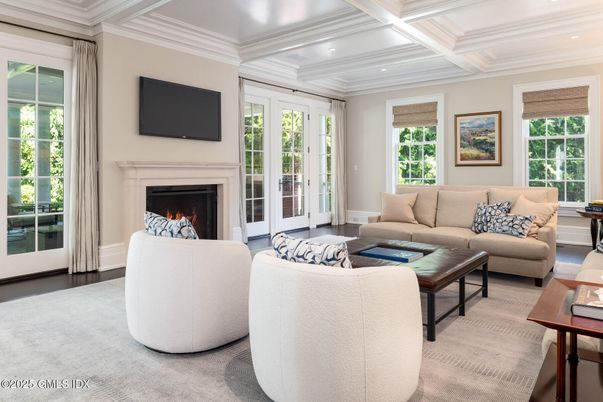 Fireplace, Interior, Living room, Recessed Lighting