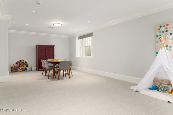 Dining room, Interior, Recessed Lighting