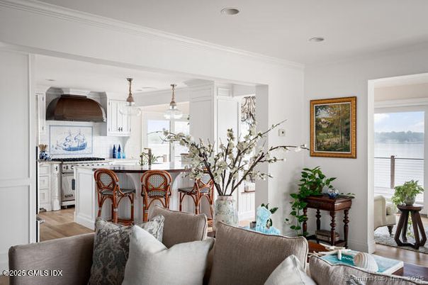 Interior, Kitchen, Living room, Pendant Lights, Recessed Lighting, Water, Wood Texture Flooring