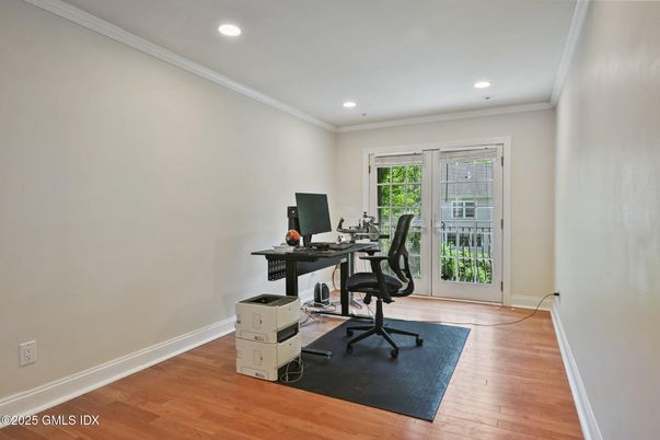 Home Office, Interior, Recessed Lighting, Wood Texture Flooring