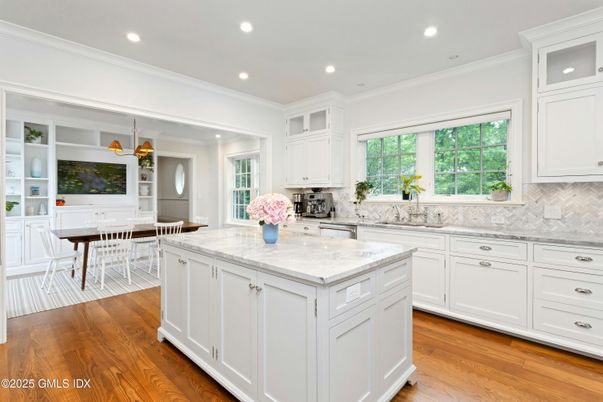 Dining room, Interior, Kitchen, Recessed Lighting, Wood Texture Flooring