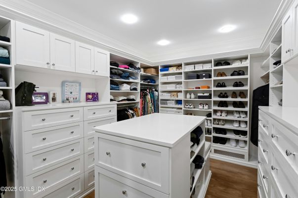 Interior, Recessed Lighting, Walk-in Closets, Wood Texture Flooring