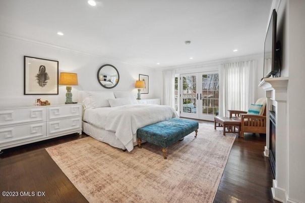 Bedroom, Fireplace, Interior, Recessed Lighting, Wood Texture Flooring