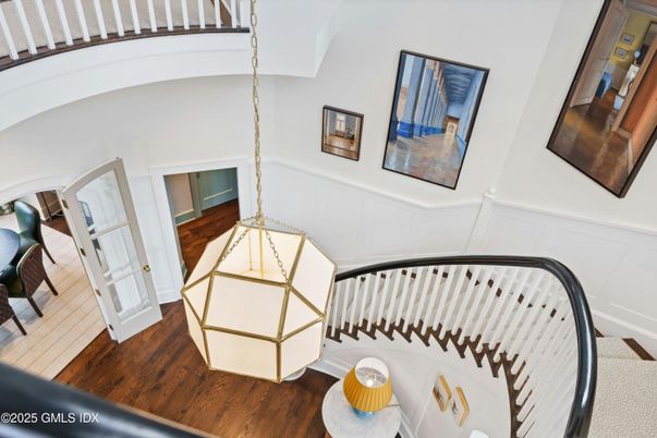 Interior, Pendant Lights, Wood Texture Flooring