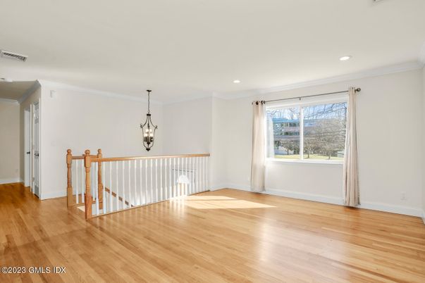 Empty room, Interior, Pendant Lights, Recessed Lighting, Wood Texture Flooring