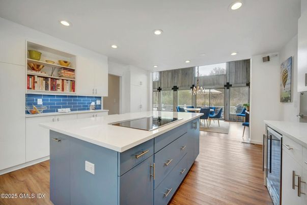Dining room, Interior, Kitchen, Recessed Lighting, Wood Texture Flooring