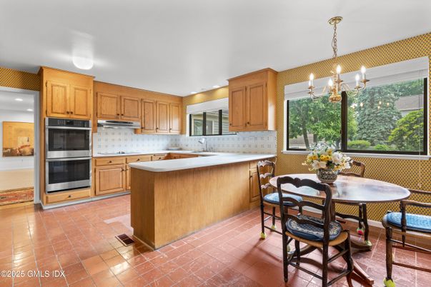 Chandelier, Dining room, Interior, Kitchen, Recessed Lighting